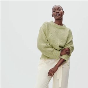 EVERLANE Diamond-Stitch Cloud Crew
Sweater Size Large Sage Alpaca Wool